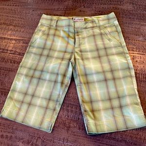 Women’s Columbia titanium shorts